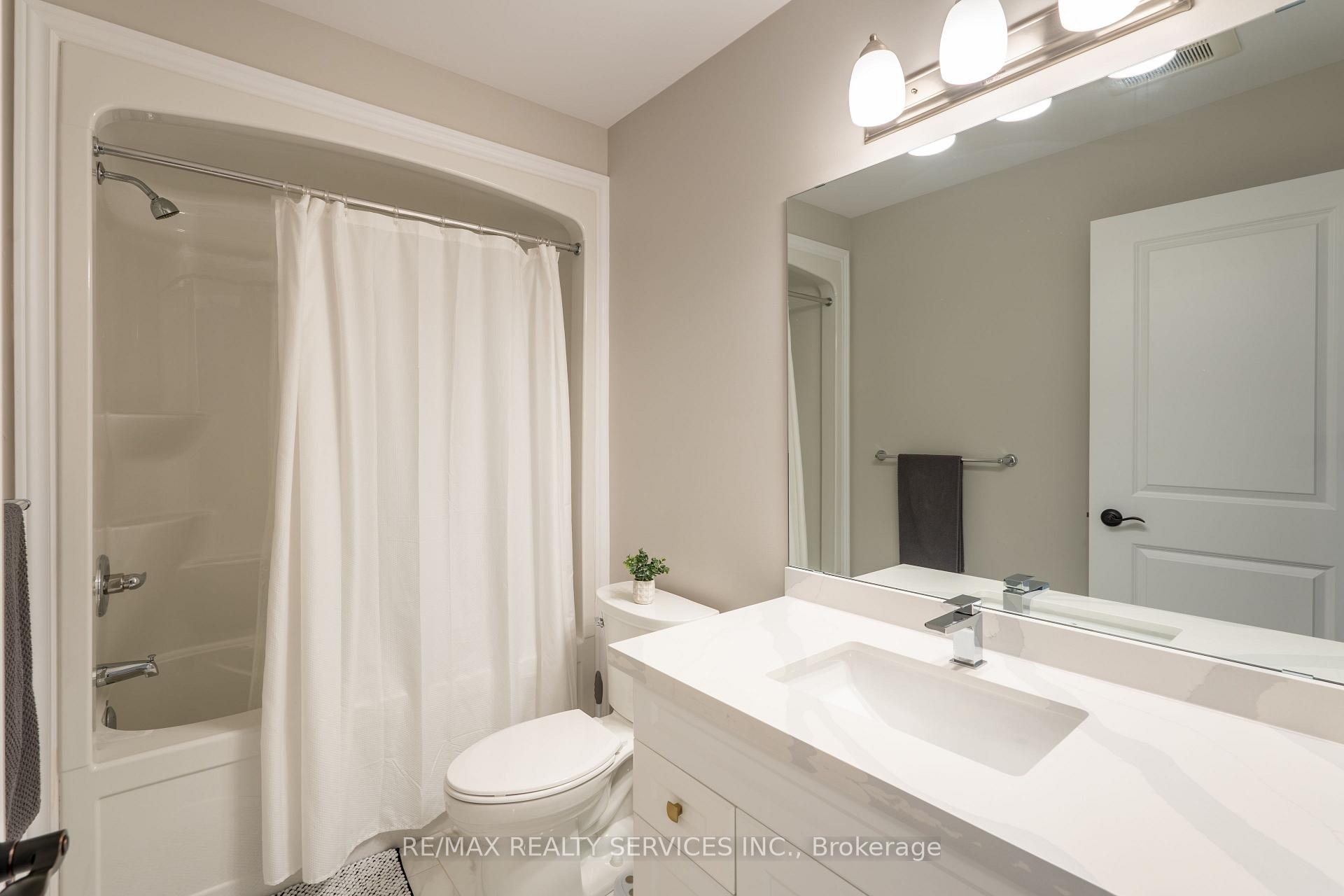 Photo 37 of 7201 Parsa Street, Niagara Falls, Brown — HOMEH
