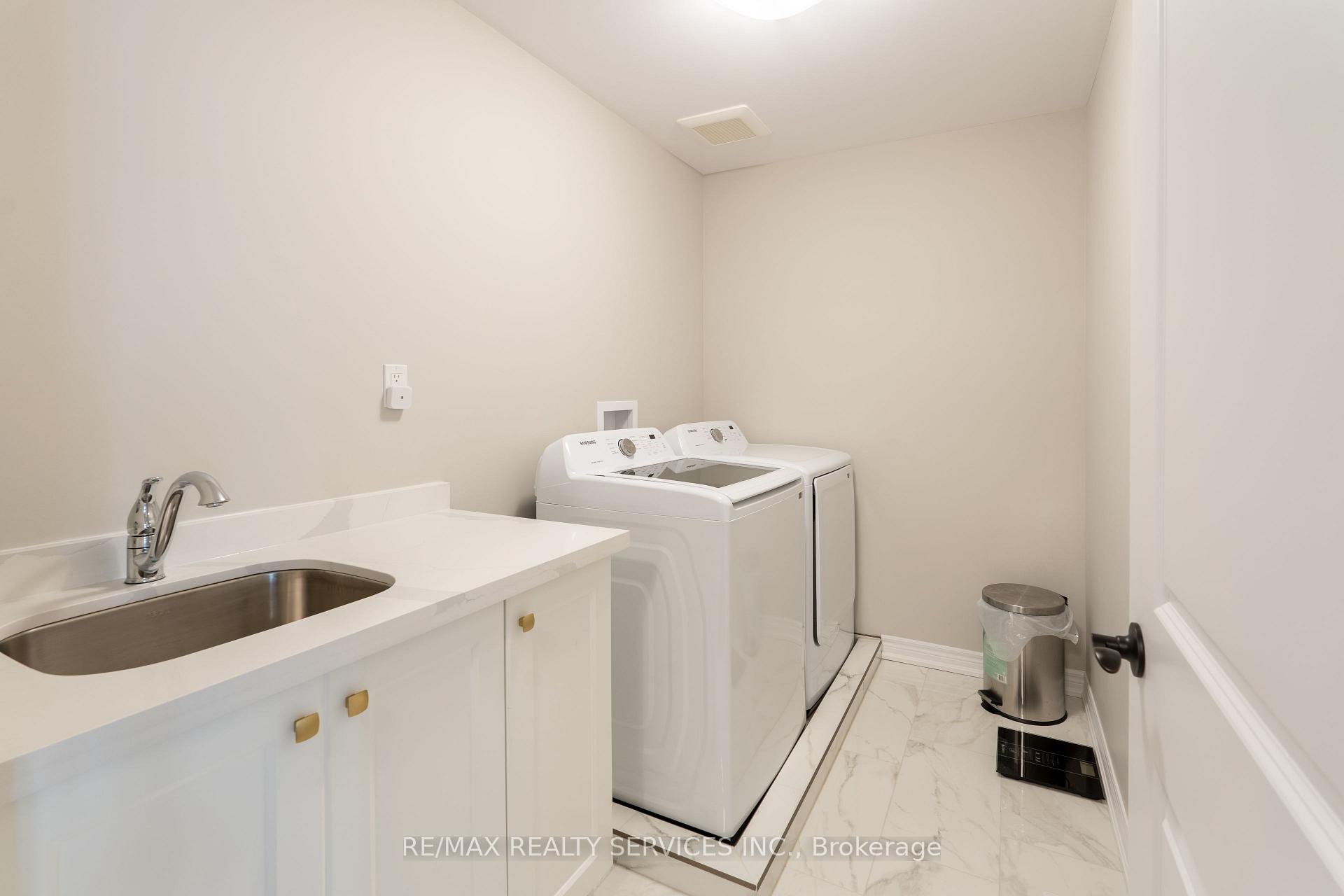 Photo 38 of 7201 Parsa Street, Niagara Falls, Brown — HOMEH
