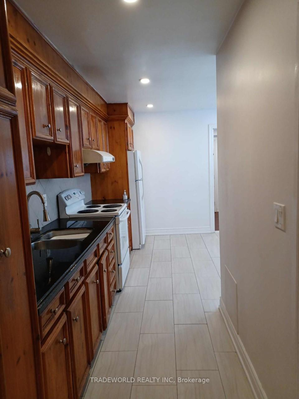 Photo 2 of Unit Main Fl, 765 Gerrard Street E, Toronto, South Riverdale — HOMEH