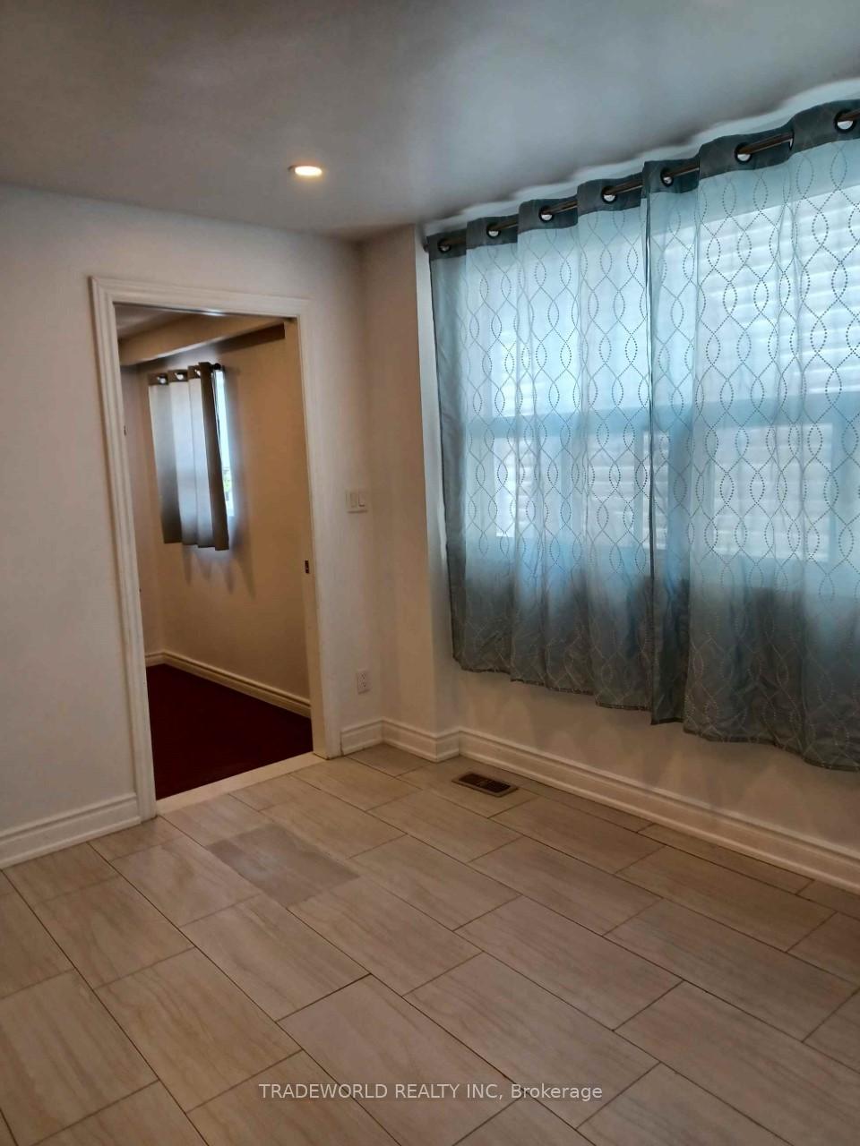 Photo 4 of Unit Main Fl, 765 Gerrard Street E, Toronto, South Riverdale — HOMEH