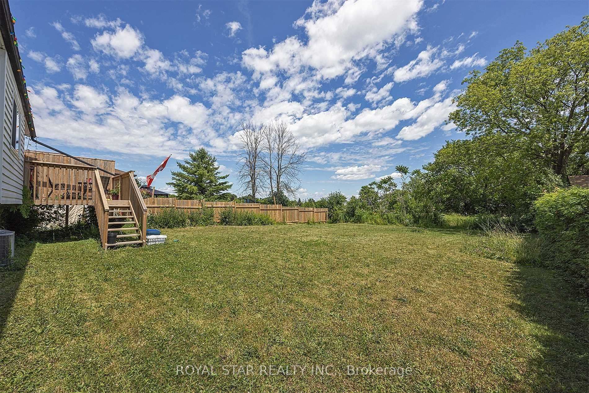 Photo 4 of 181 Wilson Street, Kingston, Rideau — HOMEH