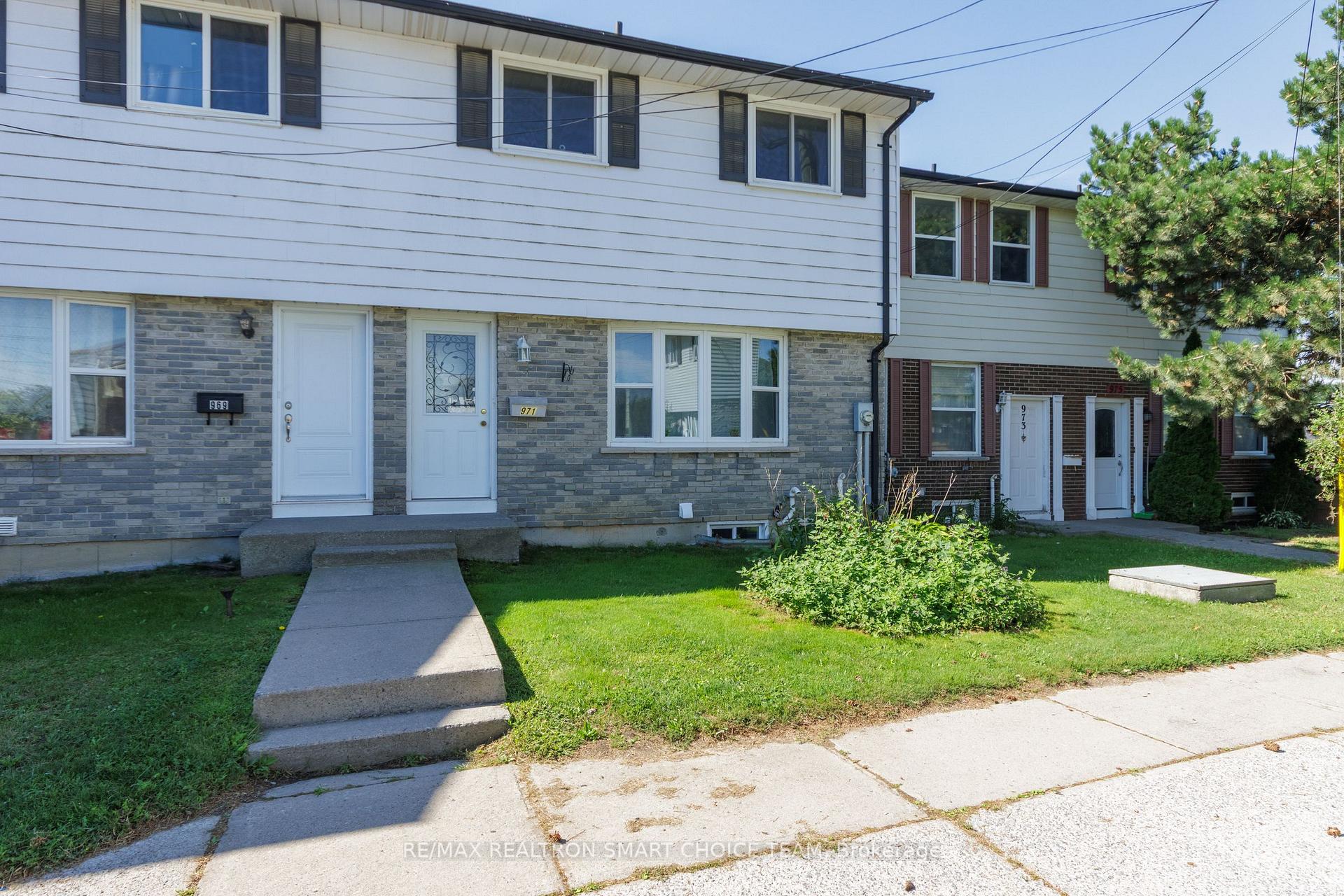 Photo 2 of 971 Oakview Avenue, Kingston, South of Taylor-Kidd Blvd — HOMEH