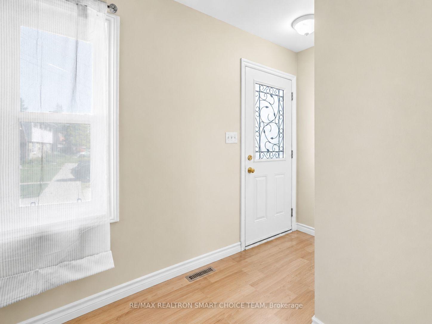 Photo 4 of 971 Oakview Avenue, Kingston, South of Taylor-Kidd Blvd — HOMEH