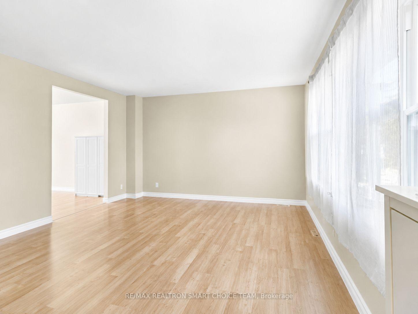 Photo 7 of 971 Oakview Avenue, Kingston, South of Taylor-Kidd Blvd — HOMEH