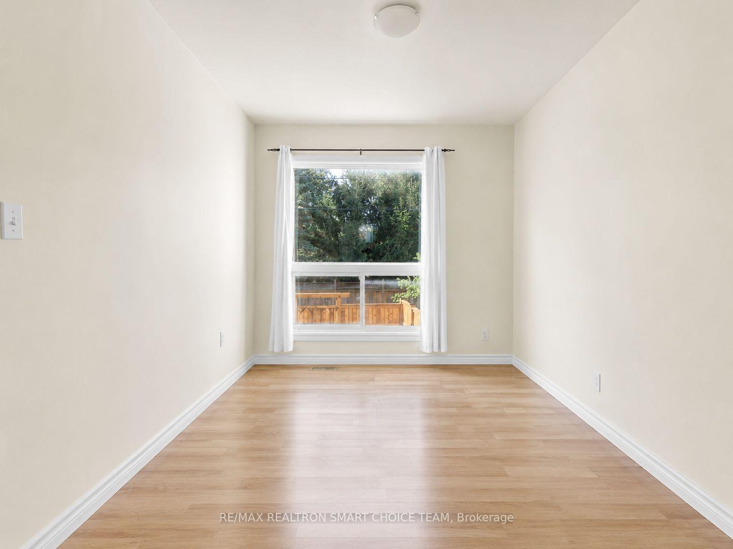 Photo 14 of 971 Oakview Avenue, Kingston, South of Taylor-Kidd Blvd — HOMEH