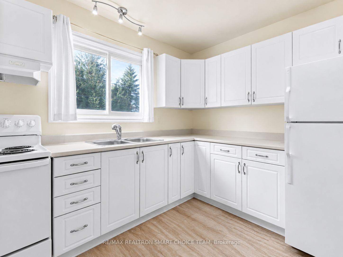 Photo 16 of 971 Oakview Avenue, Kingston, South of Taylor-Kidd Blvd — HOMEH