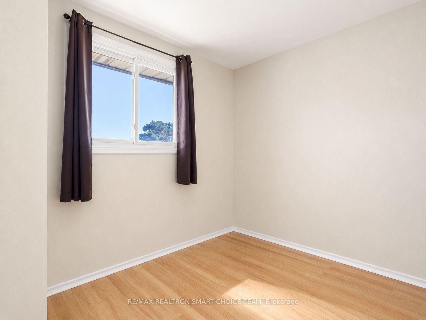 Photo 27 of 971 Oakview Avenue, Kingston, South of Taylor-Kidd Blvd — HOMEH