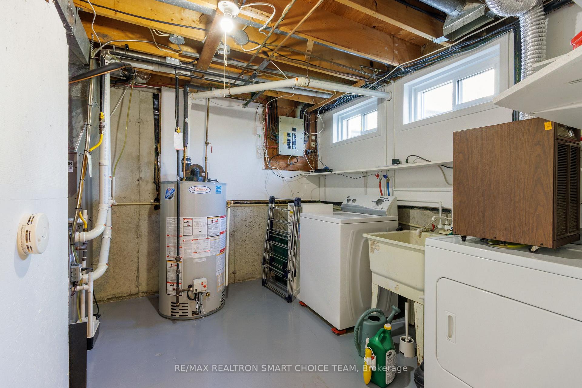 Photo 39 of 971 Oakview Avenue, Kingston, South of Taylor-Kidd Blvd — HOMEH
