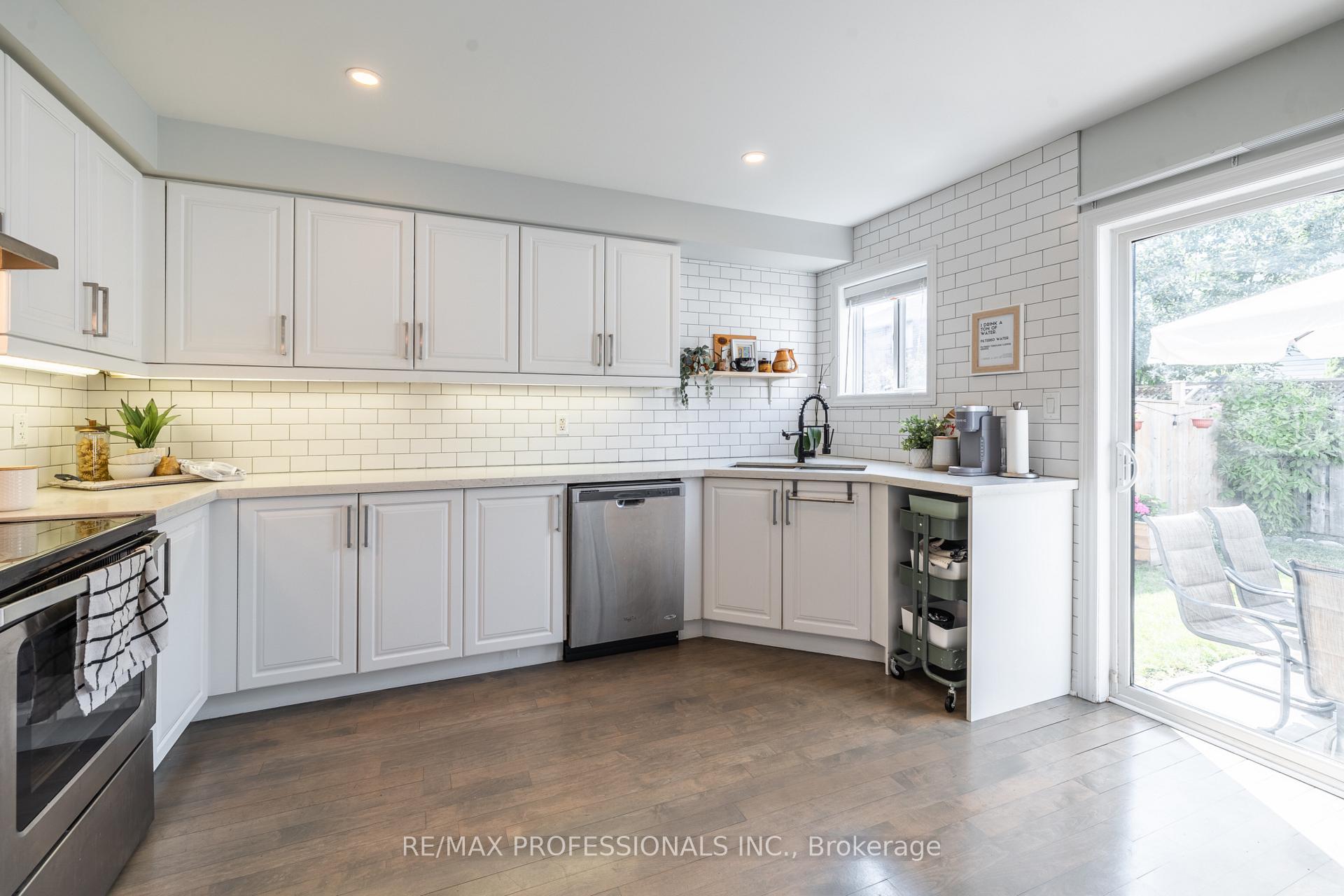 Photo 14 of 1245 Newell Street, Milton, Dempsey — HOMEH