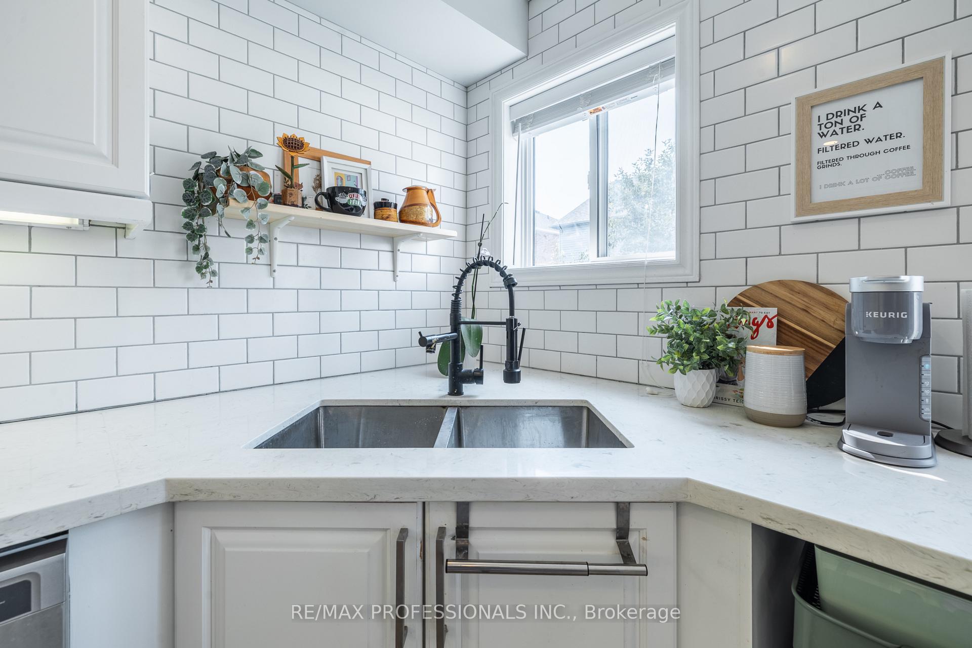 Photo 15 of 1245 Newell Street, Milton, Dempsey — HOMEH