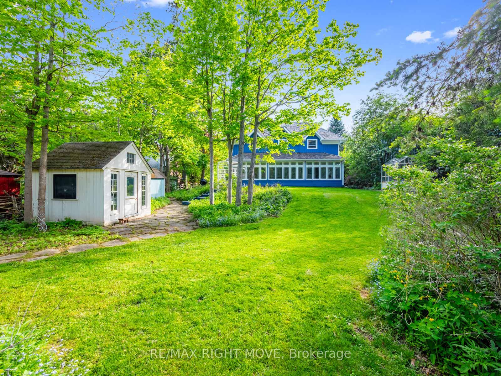 Photo 4 of 7135 Pond Street, Mississauga, Meadowvale Village — HOMEH