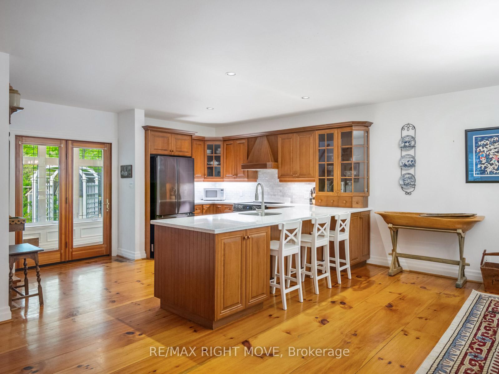 Photo 16 of 7135 Pond Street, Mississauga, Meadowvale Village — HOMEH