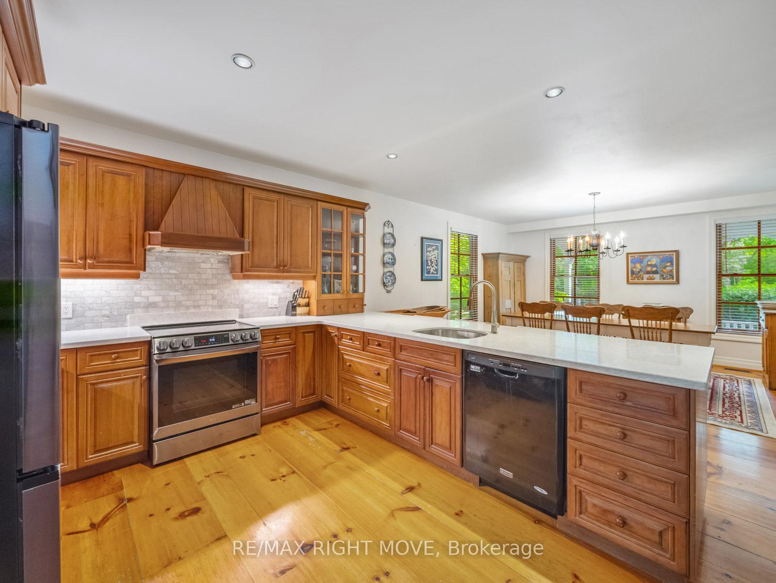 Photo 19 of 7135 Pond Street, Mississauga, Meadowvale Village — HOMEH
