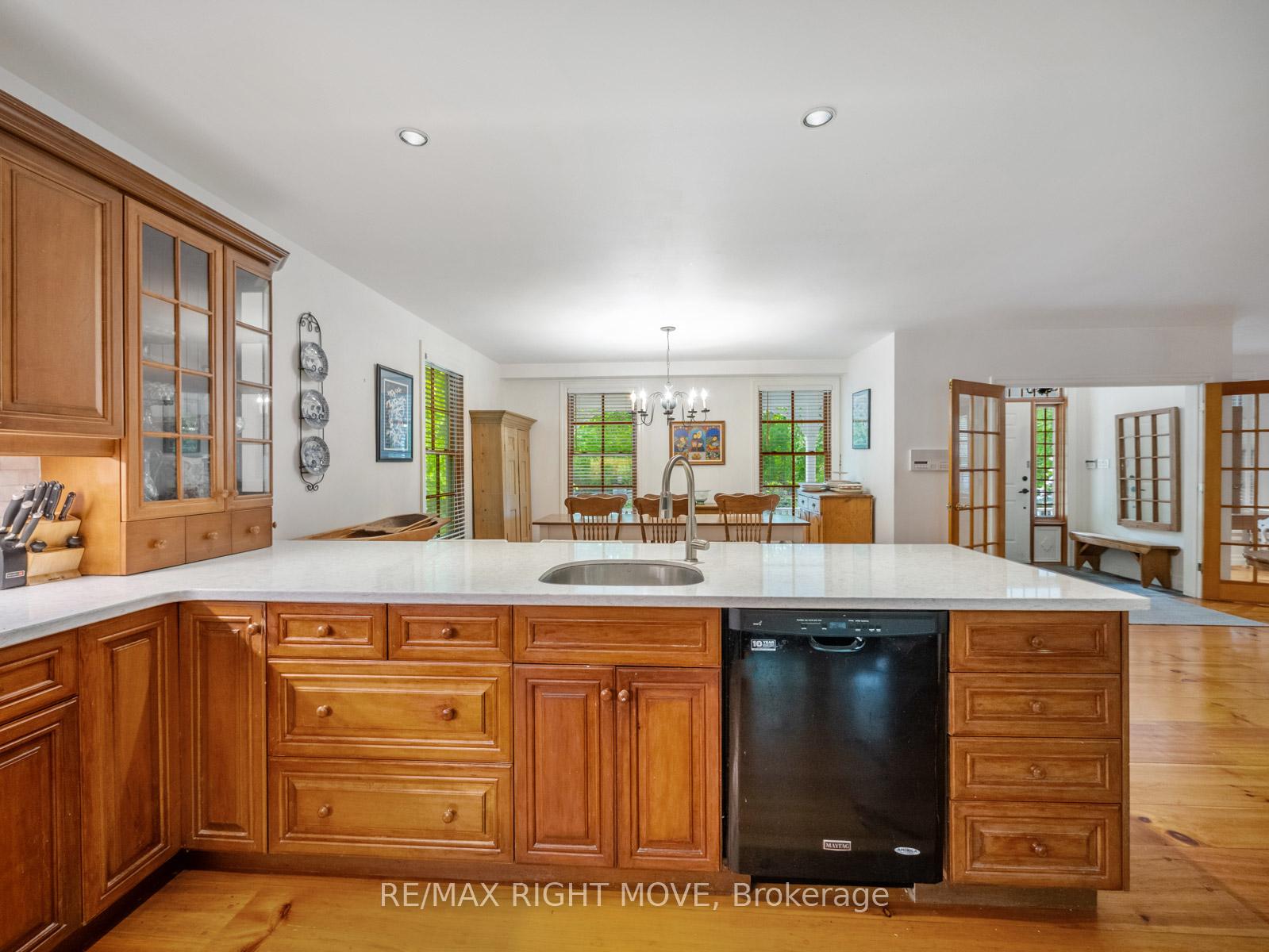 Photo 20 of 7135 Pond Street, Mississauga, Meadowvale Village — HOMEH
