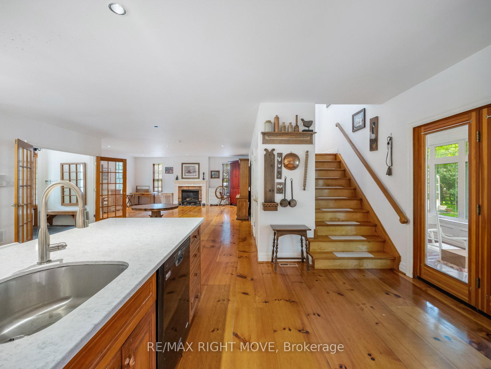 Photo 21 of 7135 Pond Street, Mississauga, Meadowvale Village — HOMEH