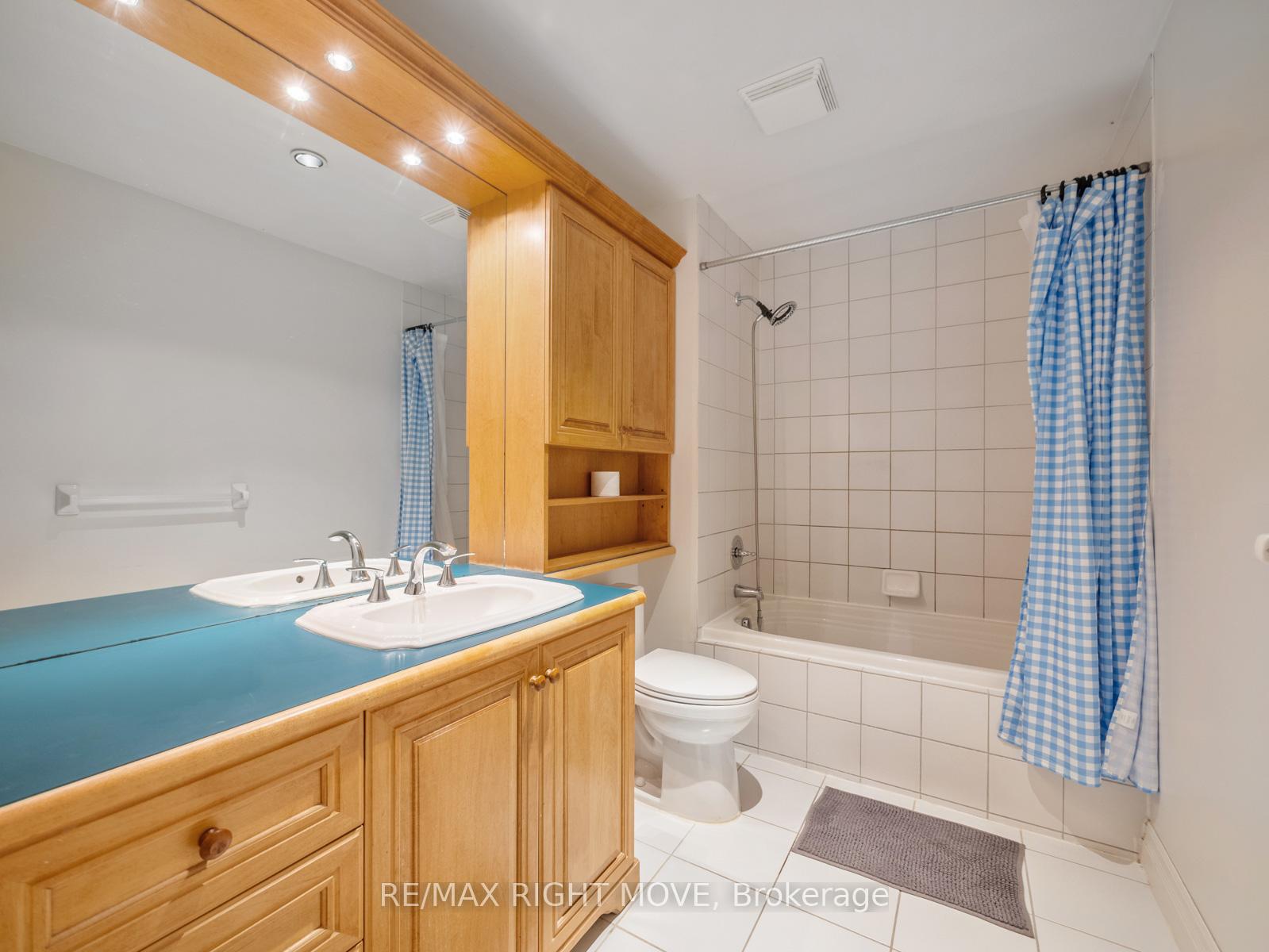 Photo 36 of 7135 Pond Street, Mississauga, Meadowvale Village — HOMEH