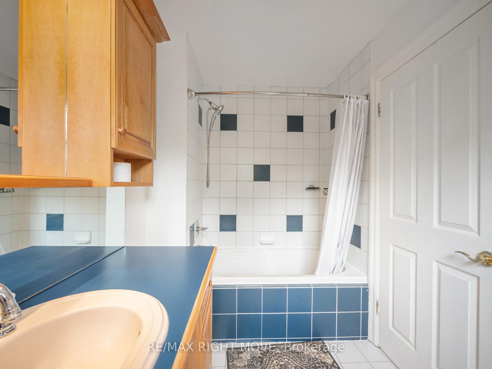 Photo 39 of 7135 Pond Street, Mississauga, Meadowvale Village — HOMEH