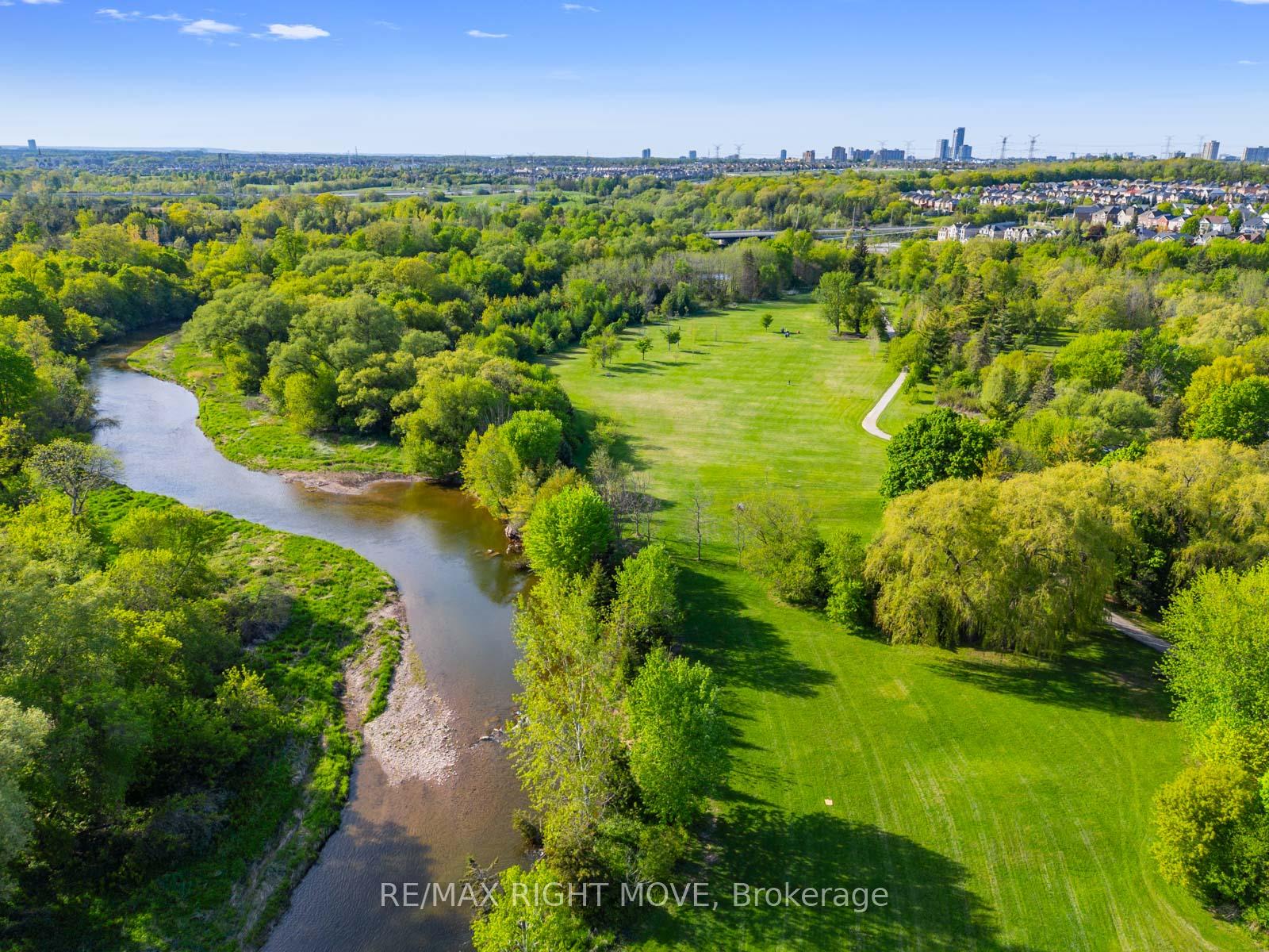 Photo 50 of 7135 Pond Street, Mississauga, Meadowvale Village — HOMEH