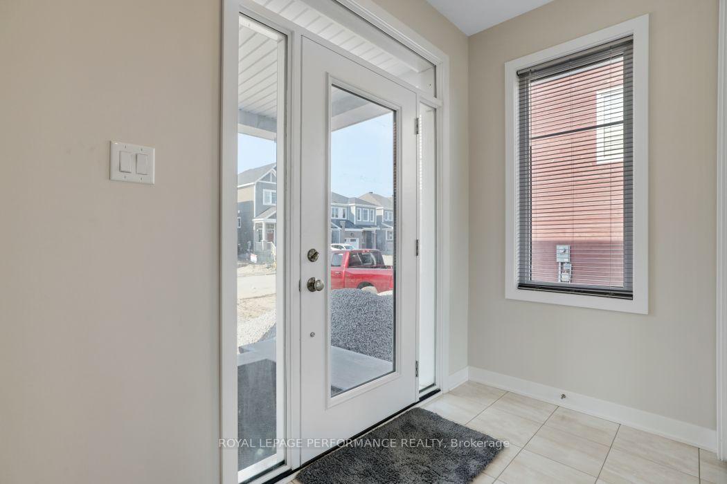 Photo 4 of 119 Hackamore Crescent, Ottawa, Goulbourn Twp From Franktown Rd/South To Rideau — HOMEH