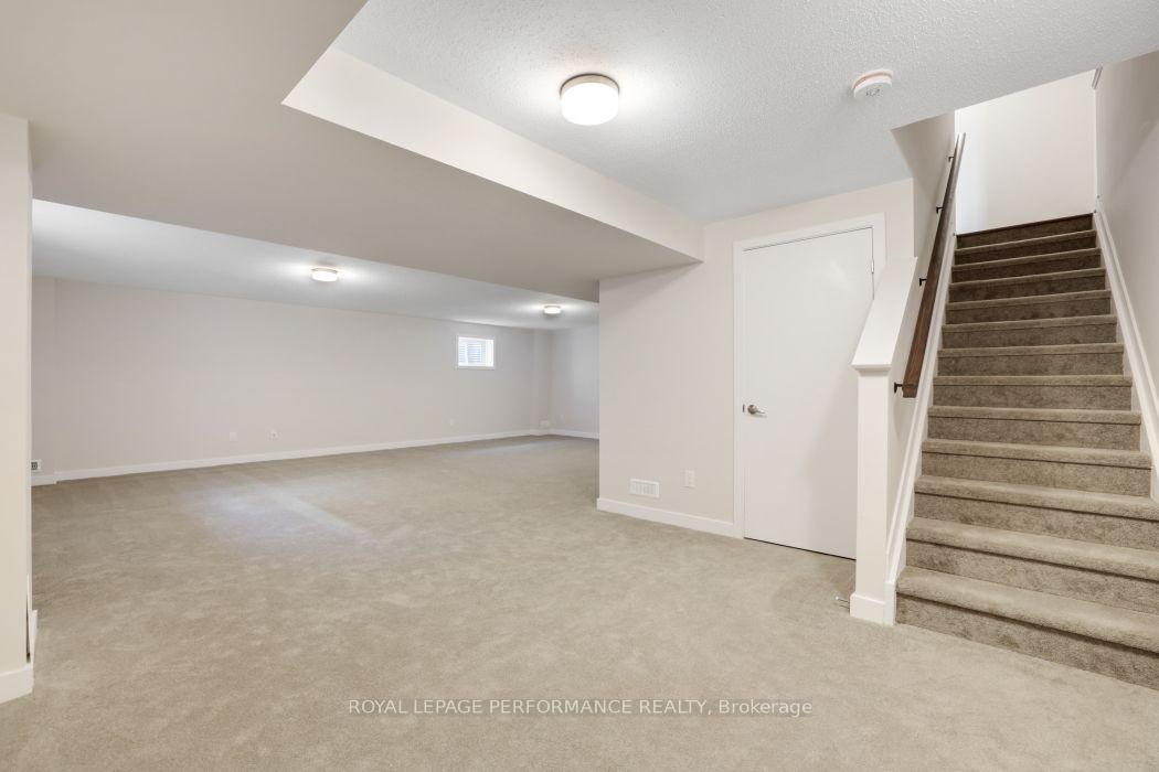 Photo 35 of 119 Hackamore Crescent, Ottawa, Goulbourn Twp From Franktown Rd/South To Rideau — HOMEH