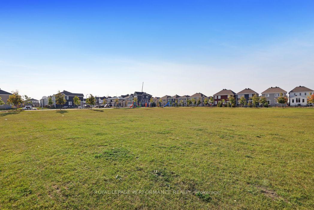 Photo 42 of 119 Hackamore Crescent, Ottawa, Goulbourn Twp From Franktown Rd/South To Rideau — HOMEH