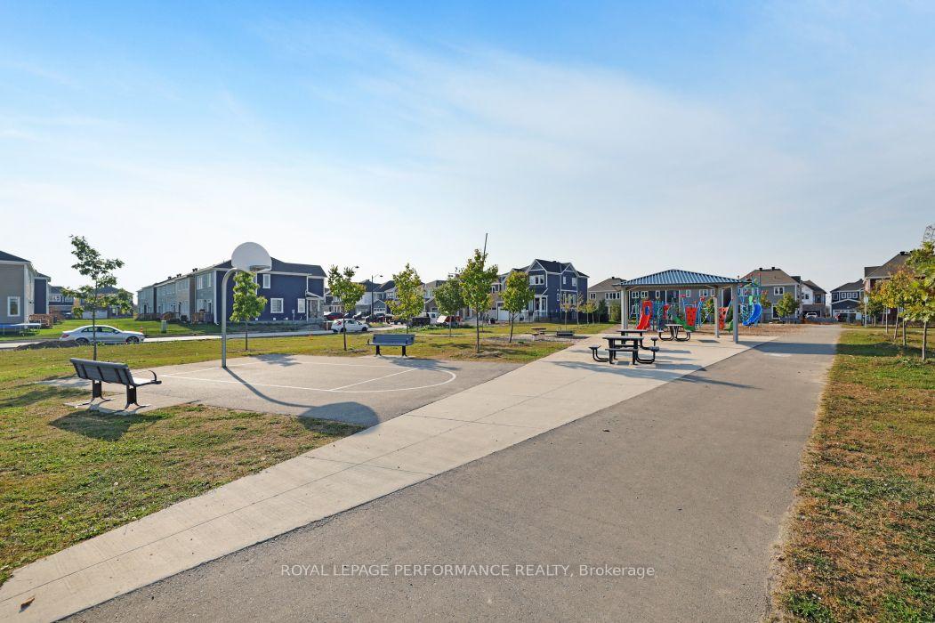 Photo 43 of 119 Hackamore Crescent, Ottawa, Goulbourn Twp From Franktown Rd/South To Rideau — HOMEH