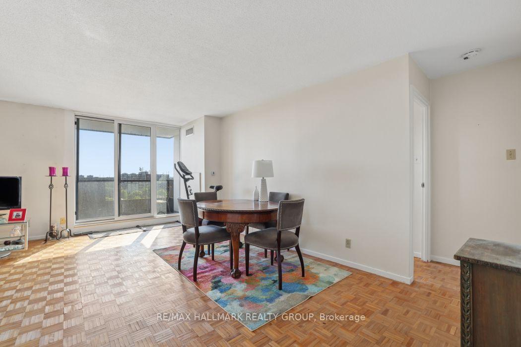Photo 4 of Unit 801, 2951 Riverside Drive, Ottawa, Mooneys Bay/Riverside Park — HOMEH