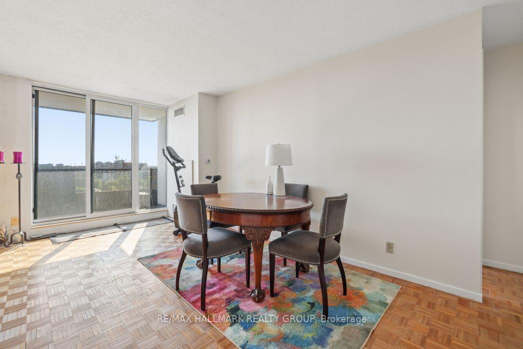 Photo 7 of Unit 801, 2951 Riverside Drive, Ottawa, Mooneys Bay/Riverside Park — HOMEH