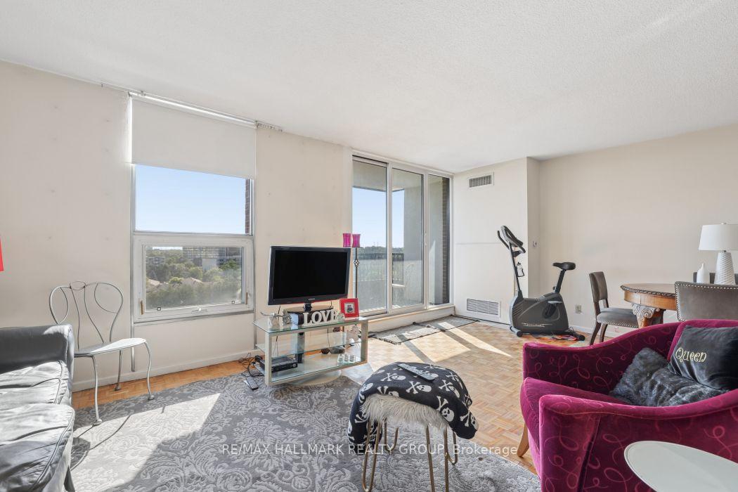Photo 12 of Unit 801, 2951 Riverside Drive, Ottawa, Mooneys Bay/Riverside Park — HOMEH
