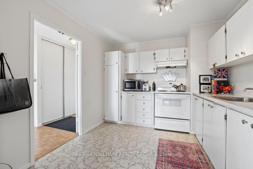 Photo 13 of Unit 801, 2951 Riverside Drive, Ottawa, Mooneys Bay/Riverside Park — HOMEH