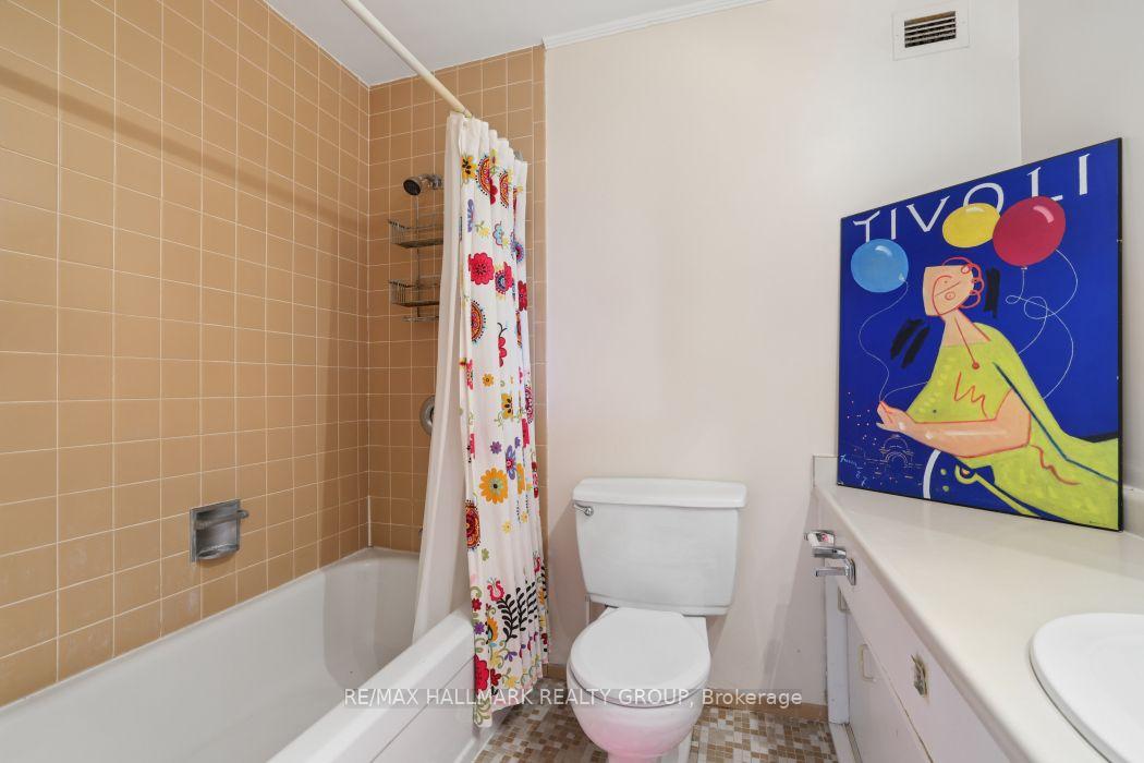 Photo 17 of Unit 801, 2951 Riverside Drive, Ottawa, Mooneys Bay/Riverside Park — HOMEH