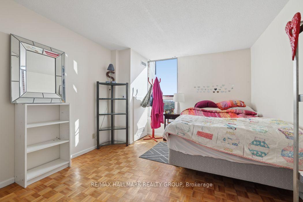 Photo 19 of Unit 801, 2951 Riverside Drive, Ottawa, Mooneys Bay/Riverside Park — HOMEH