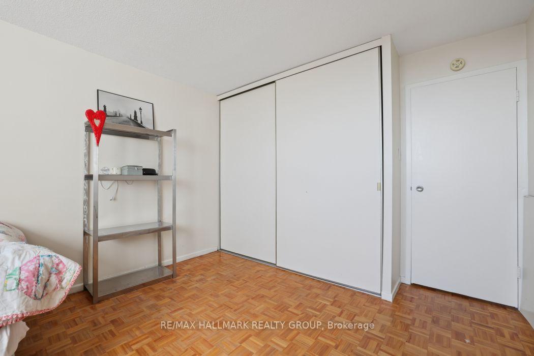 Photo 20 of Unit 801, 2951 Riverside Drive, Ottawa, Mooneys Bay/Riverside Park — HOMEH