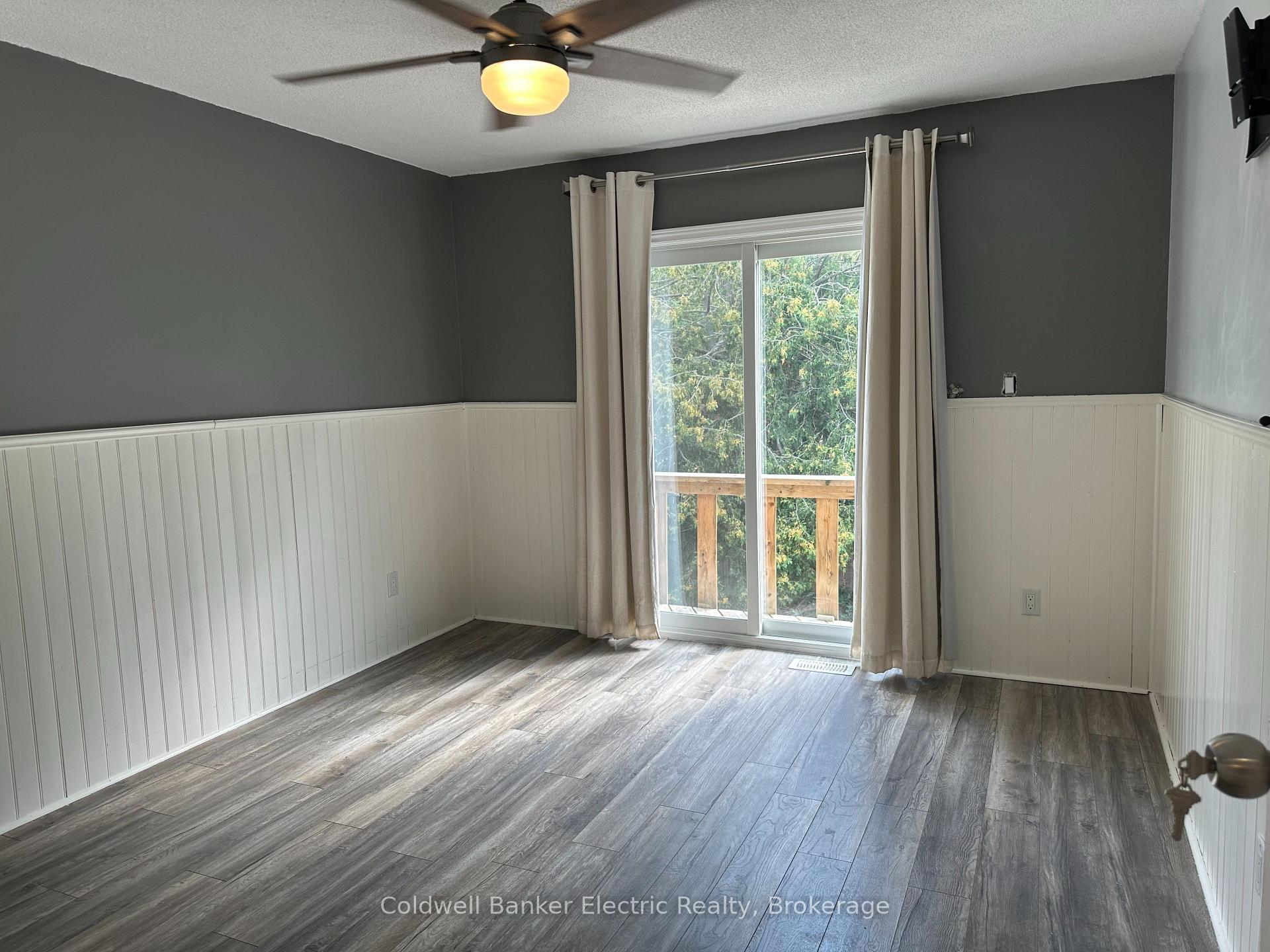 Photo 10 of 802 Mountain Ash Road, Peterborough, Otonabee Ward 1 — HOMEH