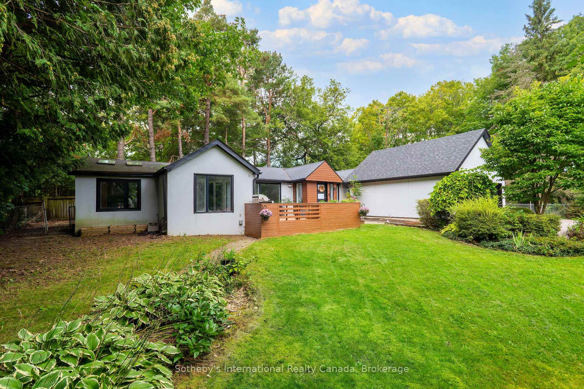Photo 5 of 38 Hilltop Boulevard, Whitchurch-Stouffville, Rural Whitchurch-Stouffville — HOMEH