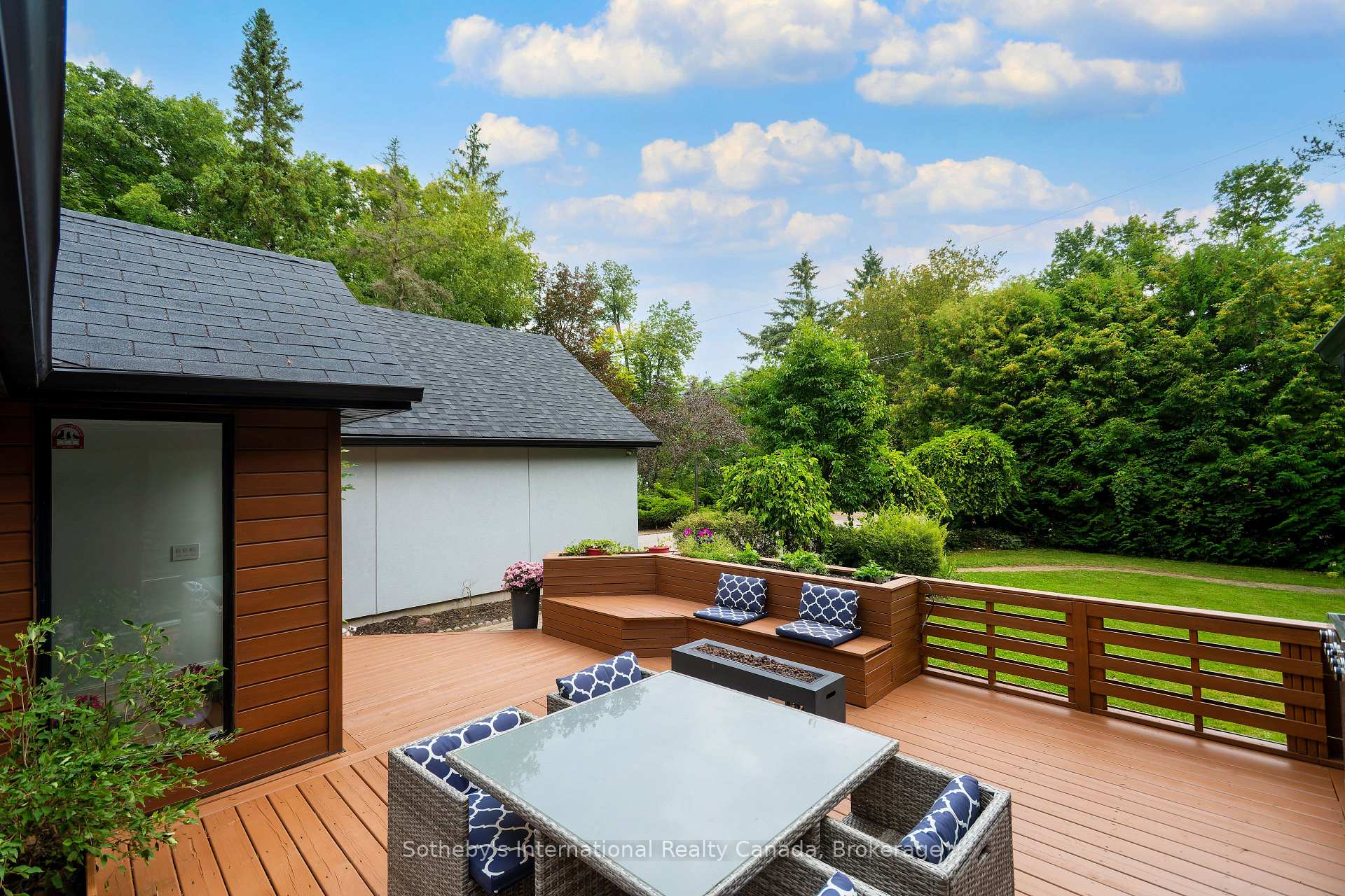 Photo 8 of 38 Hilltop Boulevard, Whitchurch-Stouffville, Rural Whitchurch-Stouffville — HOMEH