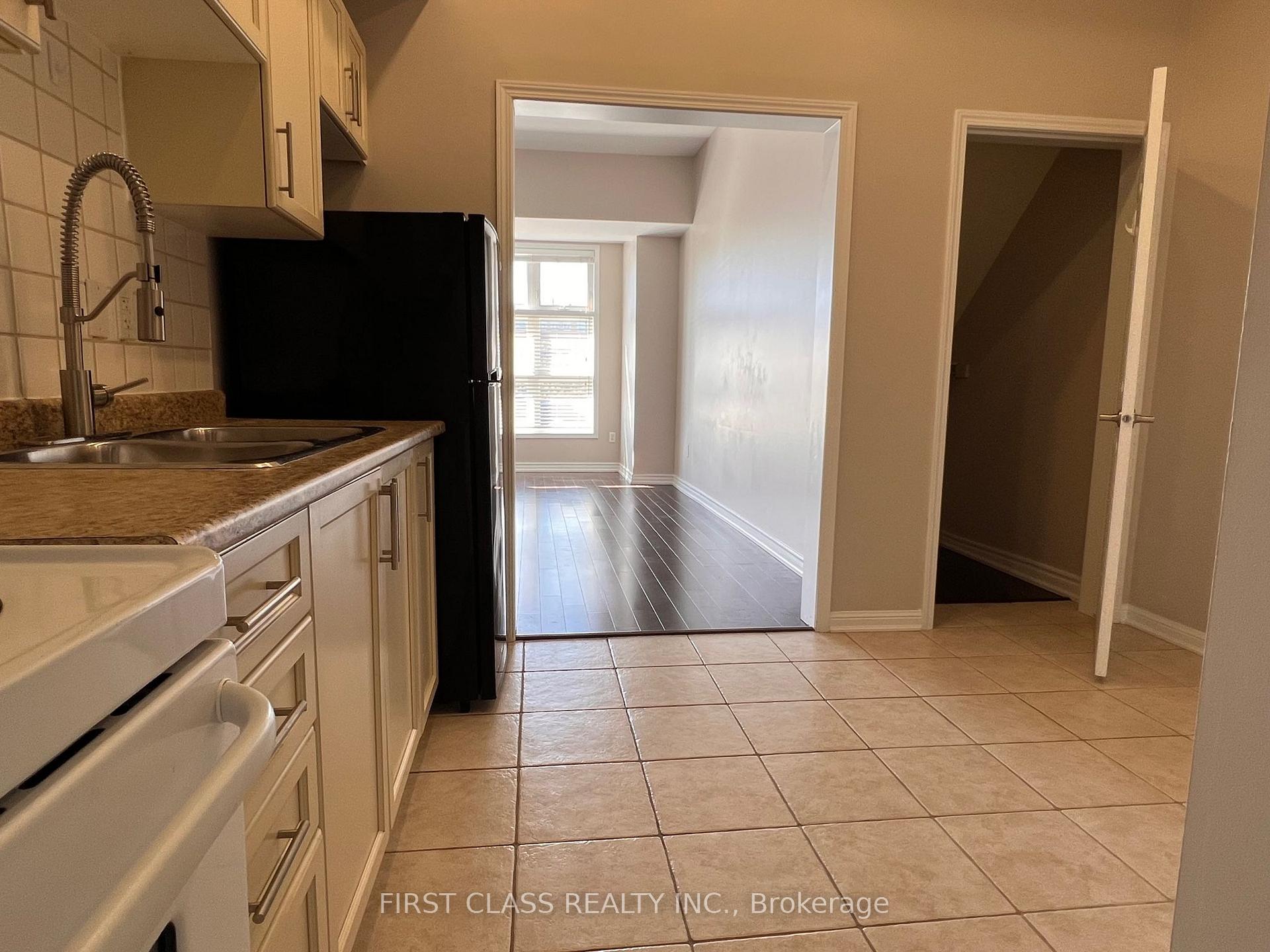 Photo 6 of Unit 2, 3038 Bur Oak Avenue, Markham, Cornell — HOMEH