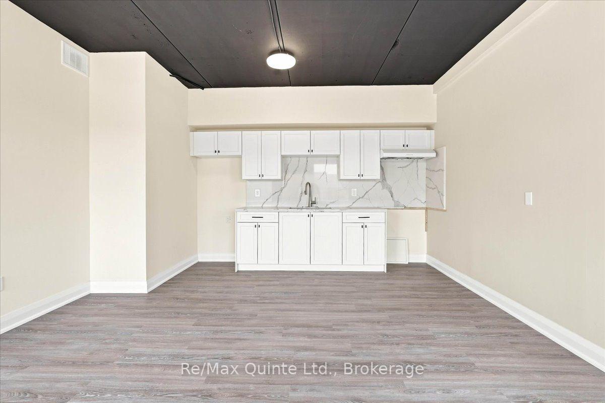 Photo 5 of Unit A, 445 Centre Street, Greater Napanee — HOMEH