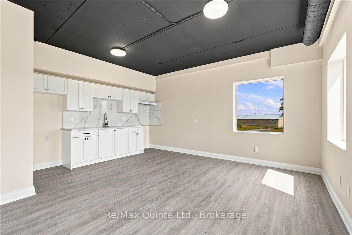 Photo 6 of Unit A, 445 Centre Street, Greater Napanee — HOMEH