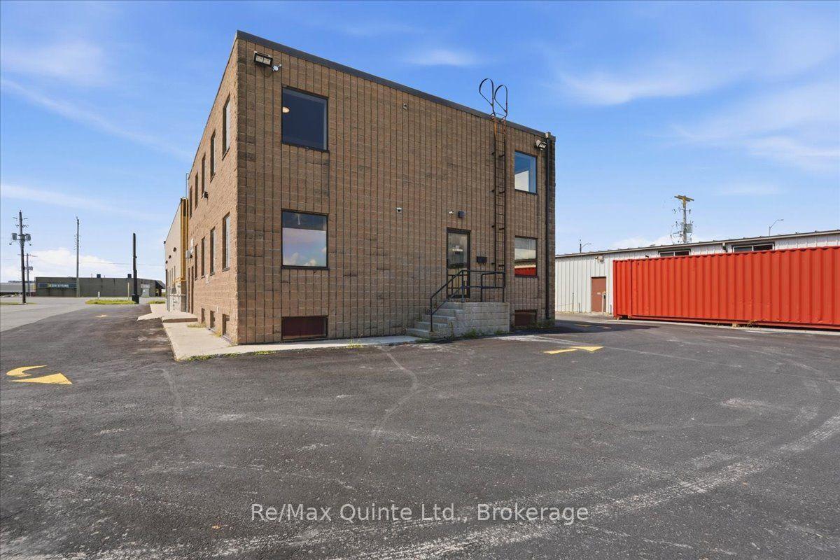 Photo 9 of Unit A, 445 Centre Street, Greater Napanee — HOMEH