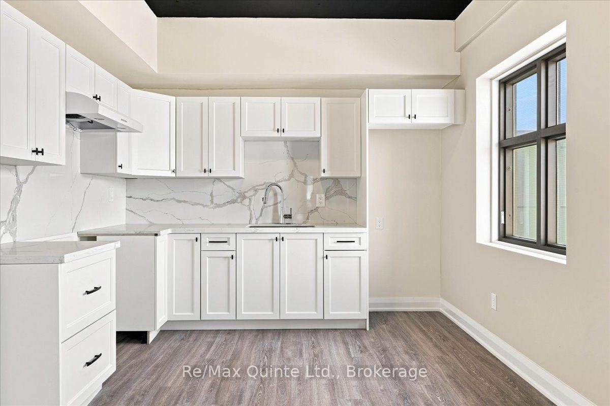 Photo 5 of Unit C, 445 Centre Street, Greater Napanee, Greater Napanee — HOMEH