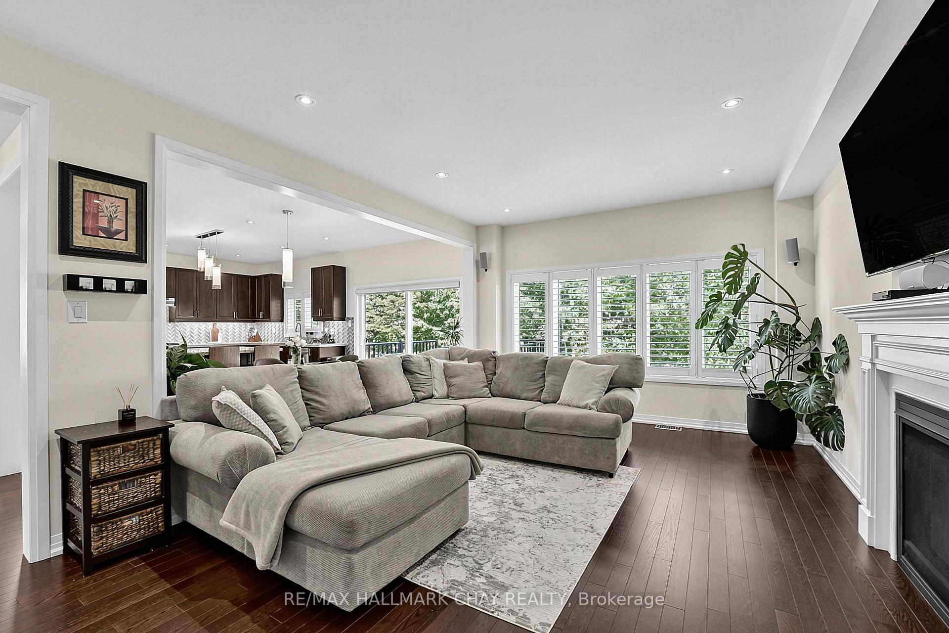 Photo 36 of 1709 Emberton Way, Innisfil, Alcona — HOMEH