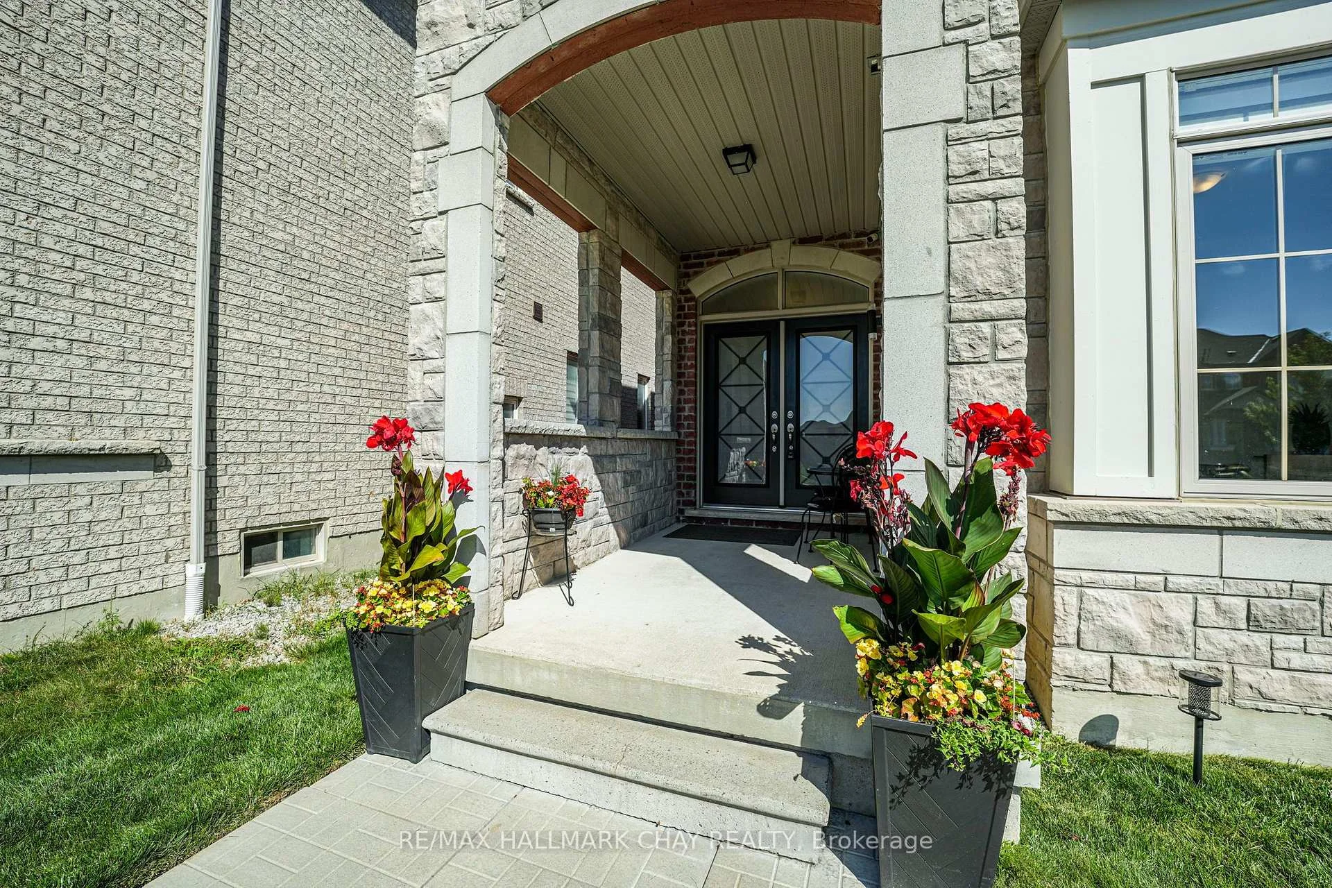 Photo 9 of 1709 Emberton Way, Innisfil, Alcona — HOMEH