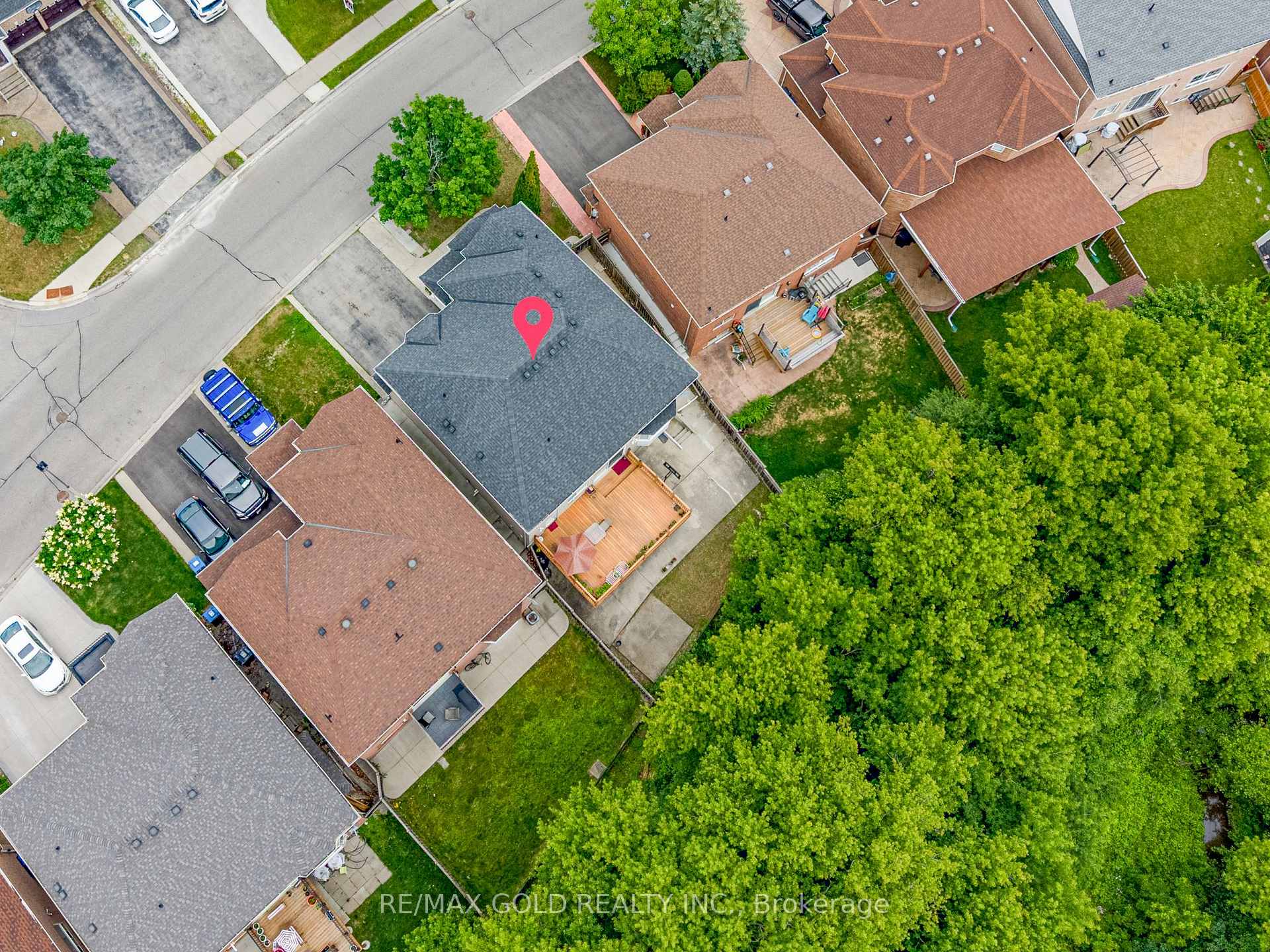 Photo 6 of 141 Whitwell Drive, Brampton, Vales of Castlemore — HOMEH