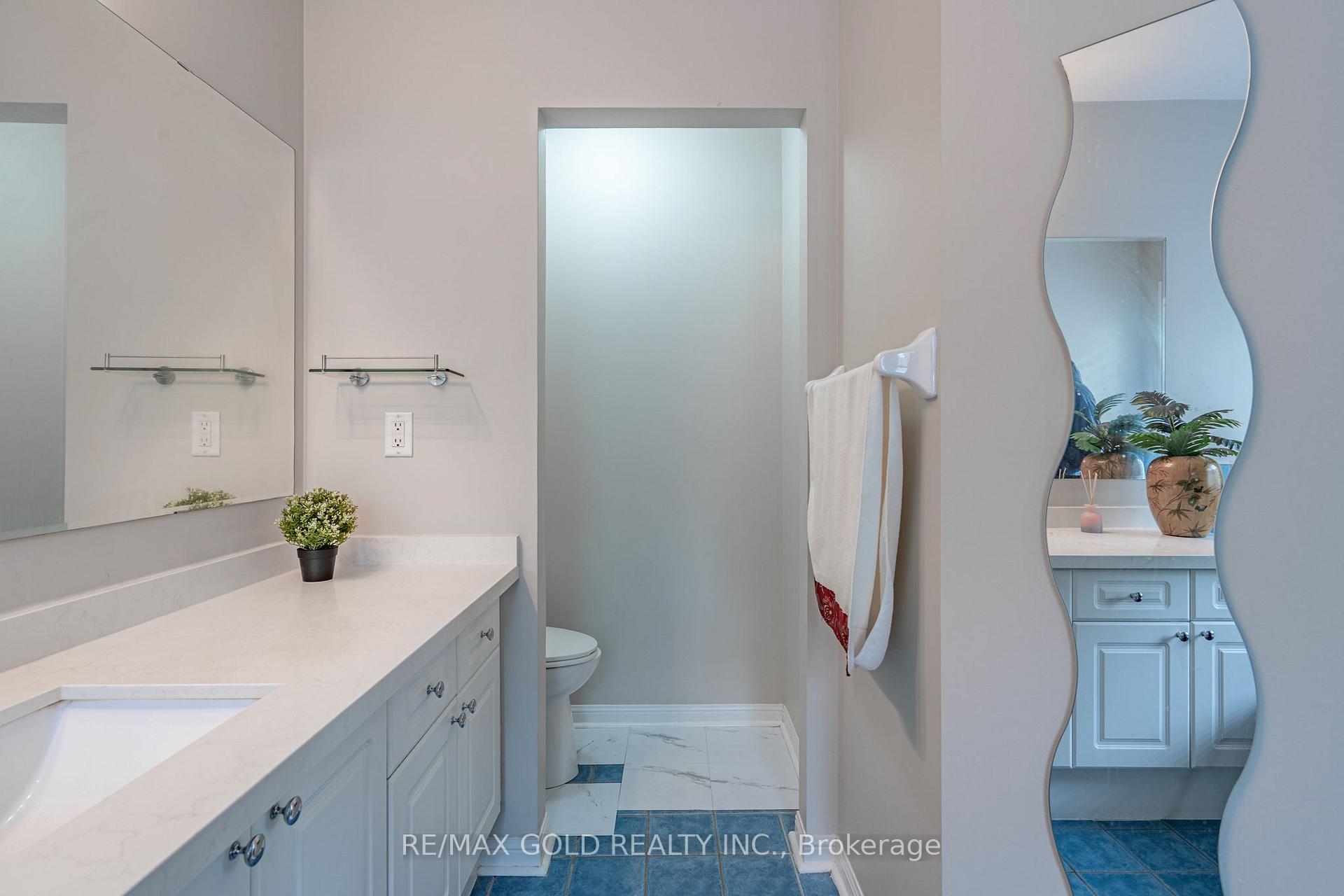 Photo 21 of 141 Whitwell Drive, Brampton, Vales of Castlemore — HOMEH