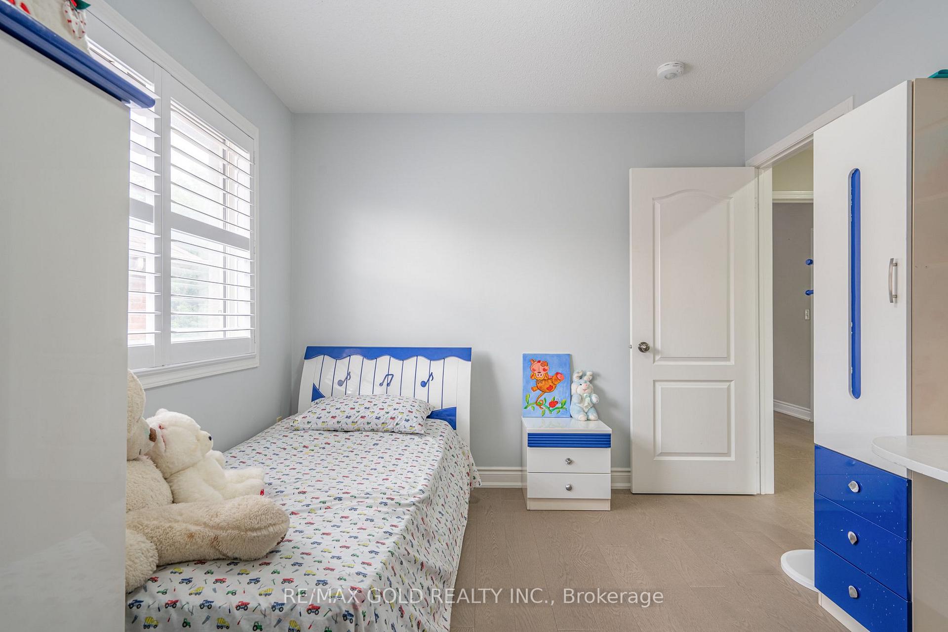 Photo 26 of 141 Whitwell Drive, Brampton, Vales of Castlemore — HOMEH