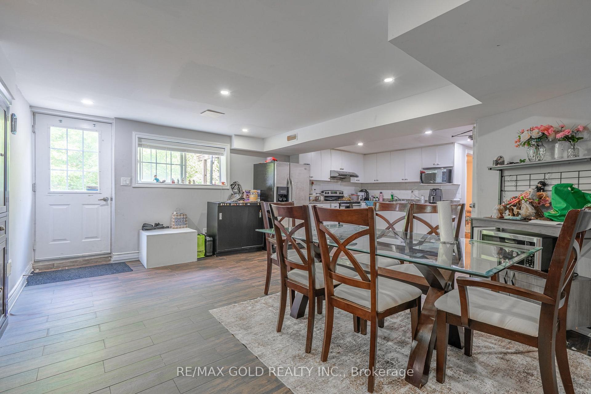 Photo 30 of 141 Whitwell Drive, Brampton, Vales of Castlemore — HOMEH