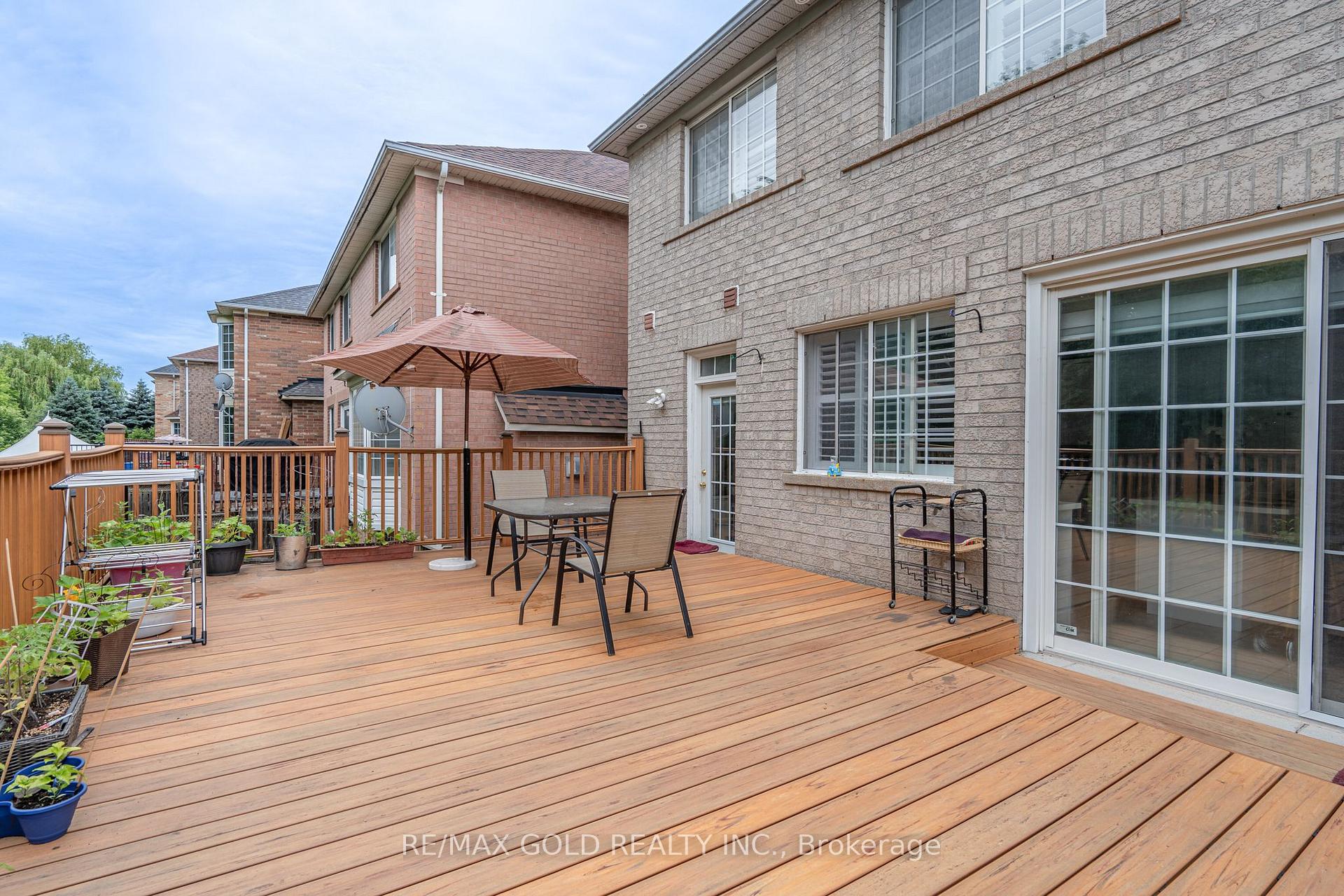 Photo 39 of 141 Whitwell Drive, Brampton, Vales of Castlemore — HOMEH