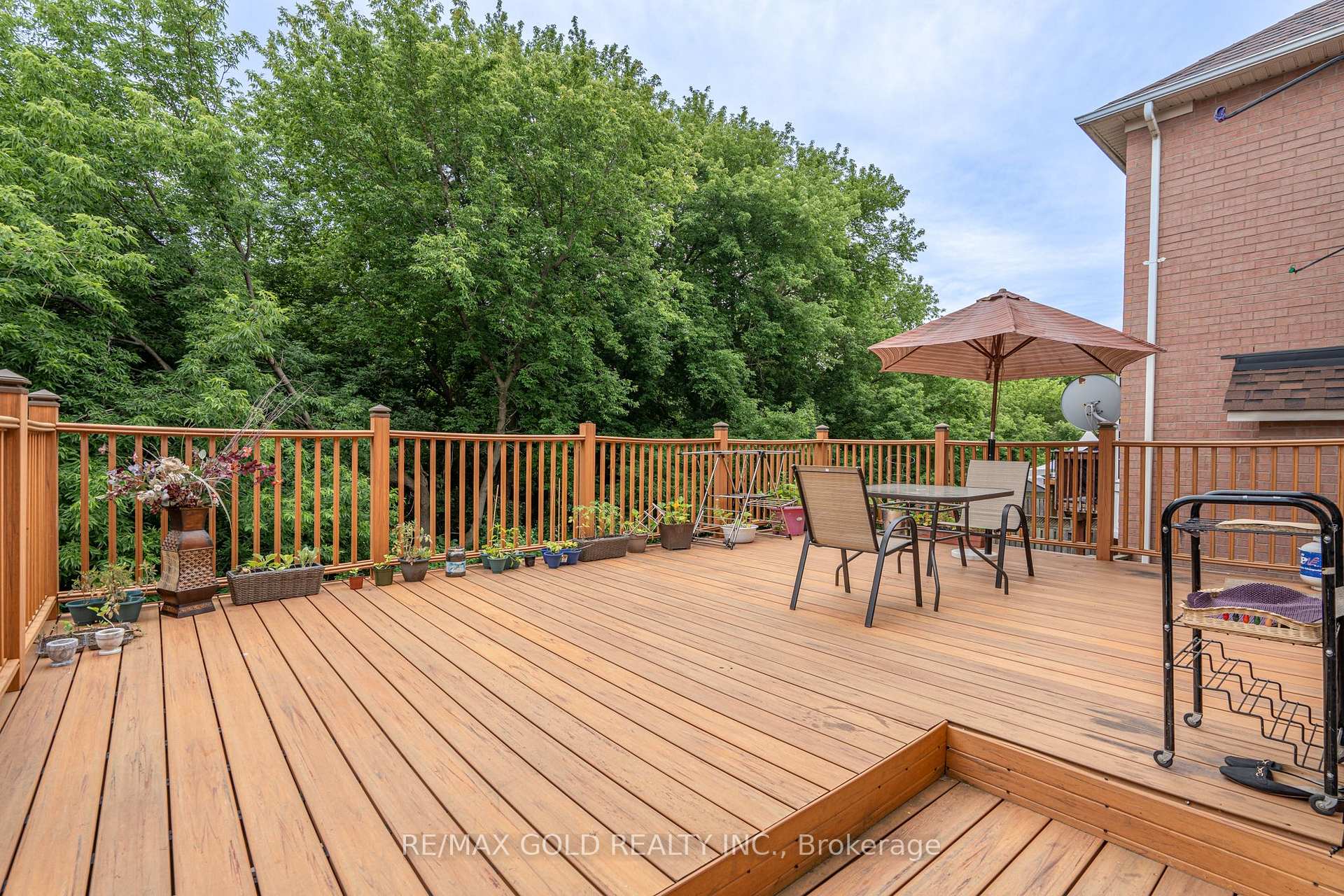 Photo 40 of 141 Whitwell Drive, Brampton, Vales of Castlemore — HOMEH
