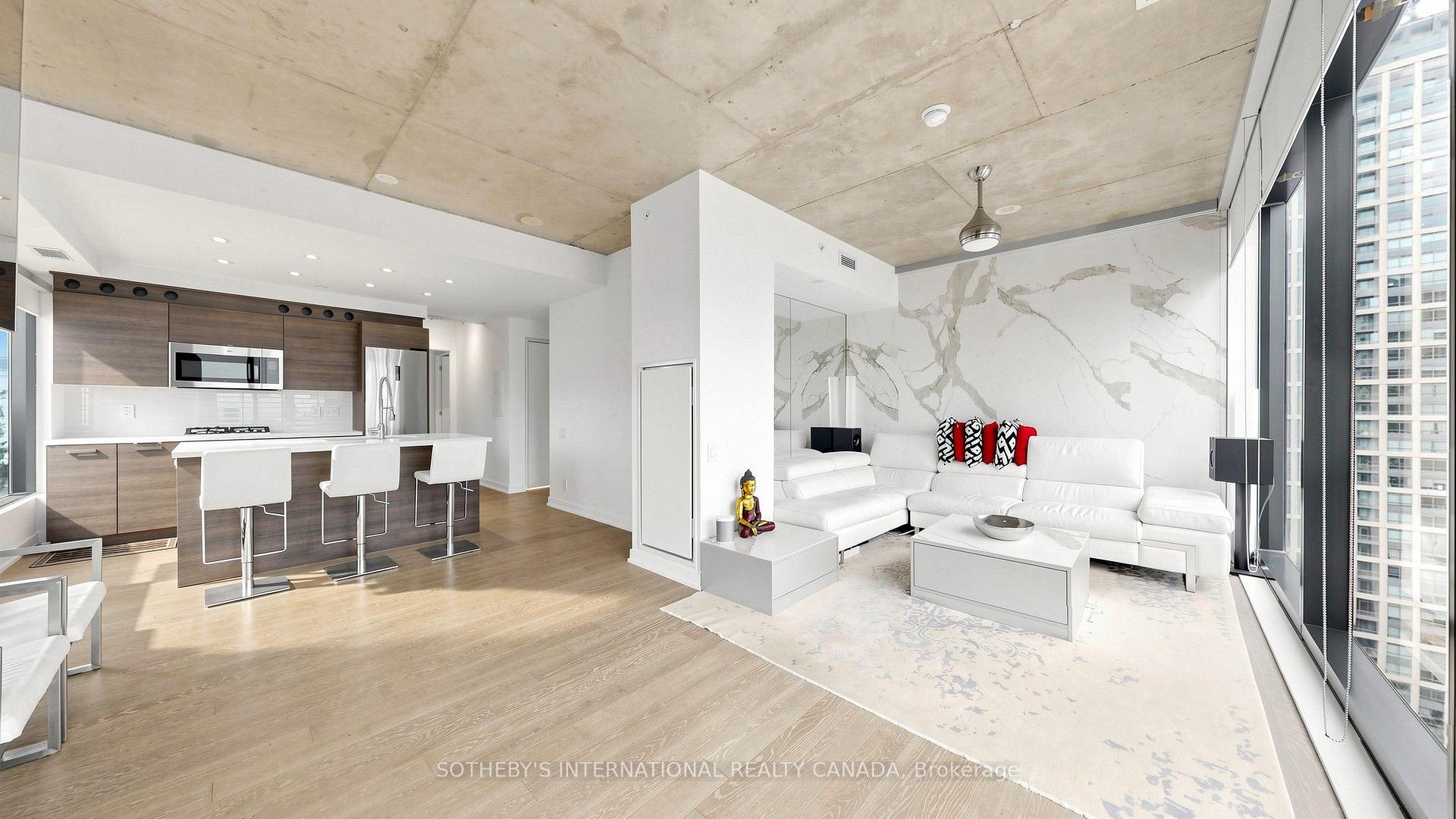 Photo 5 of Unit 2807, 11 Charlotte Street, Toronto, Waterfront Communities — HOMEH
